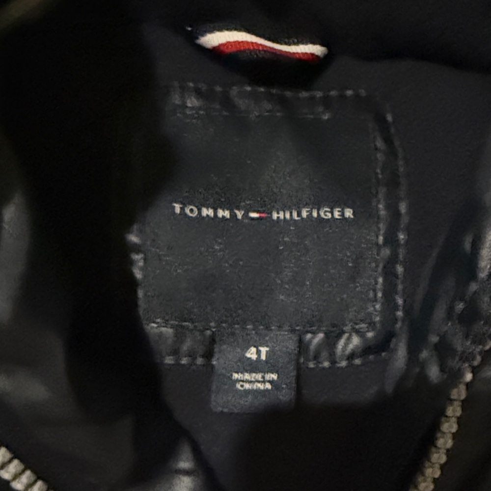 Tommy Hilfiger Girls Navy Puffer Jacket - Picture 2 of 9